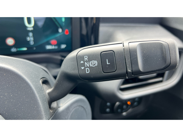 Ford Transit Courier E-Transit Courier 100kW 43kWh Trend Van Auto